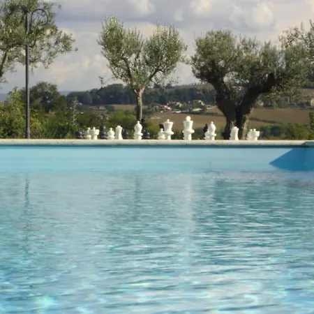 בית חווה Borgo Montecucco *